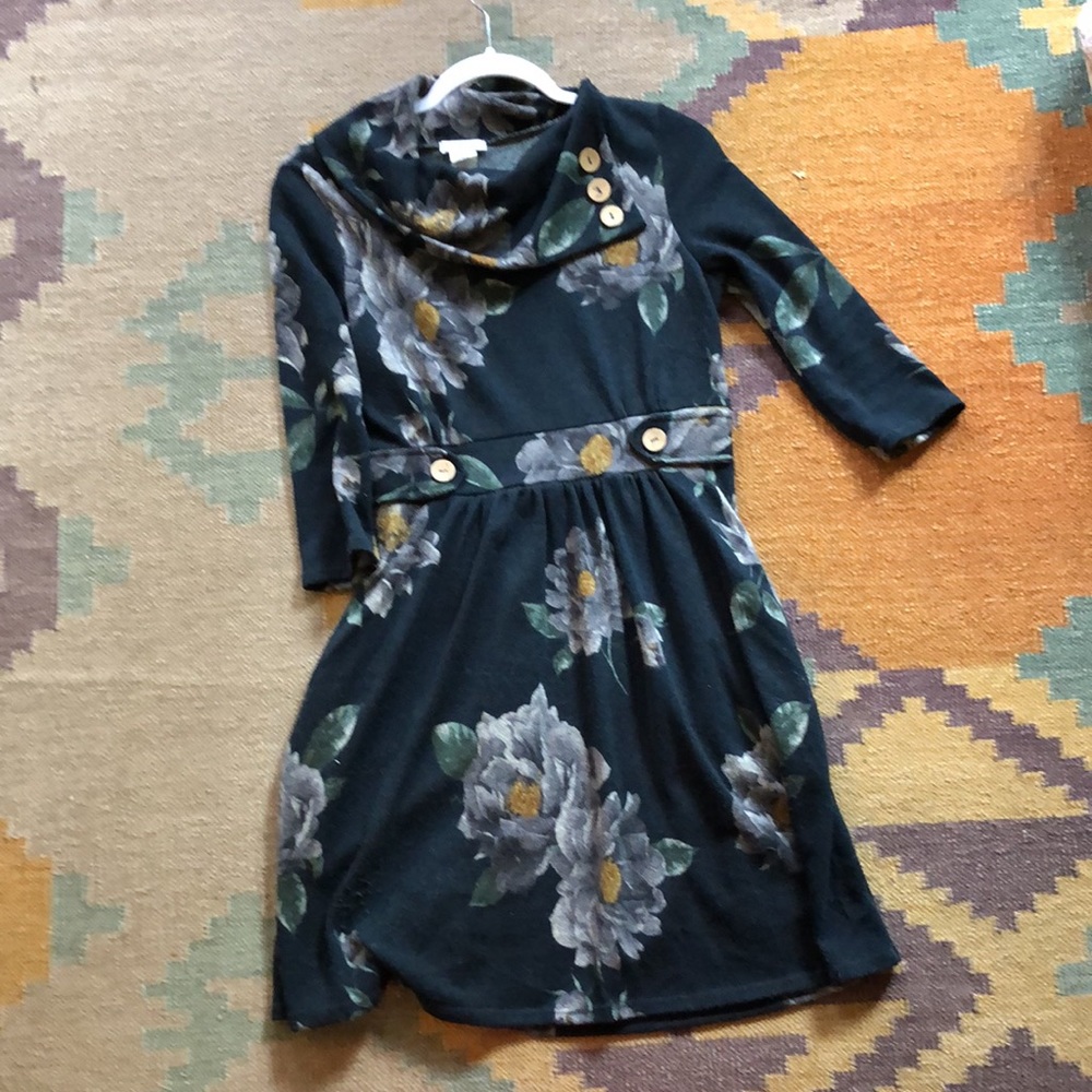 Floral pattern dress